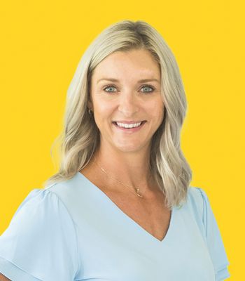 Portrait of Tosha Fair, Broker/Agent/Client Coordinator.